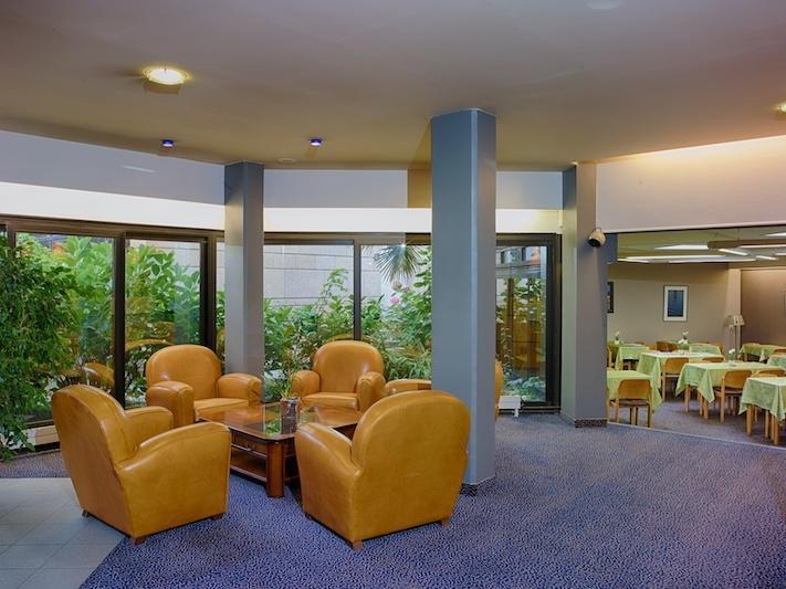 Hotel Dupleix - Hyper Centre - Parking Et Garage Gratuit Quimper Exterior photo