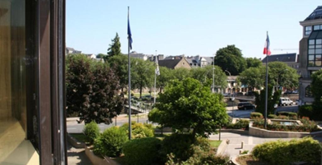 Hotel Dupleix - Hyper Centre - Parking Et Garage Gratuit Quimper Exterior photo